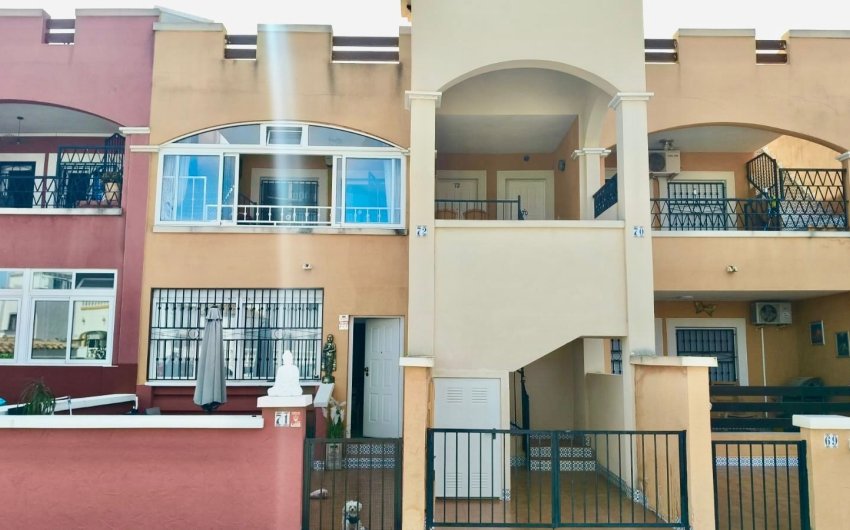 Herverkoop - Apartment -
Los Altos