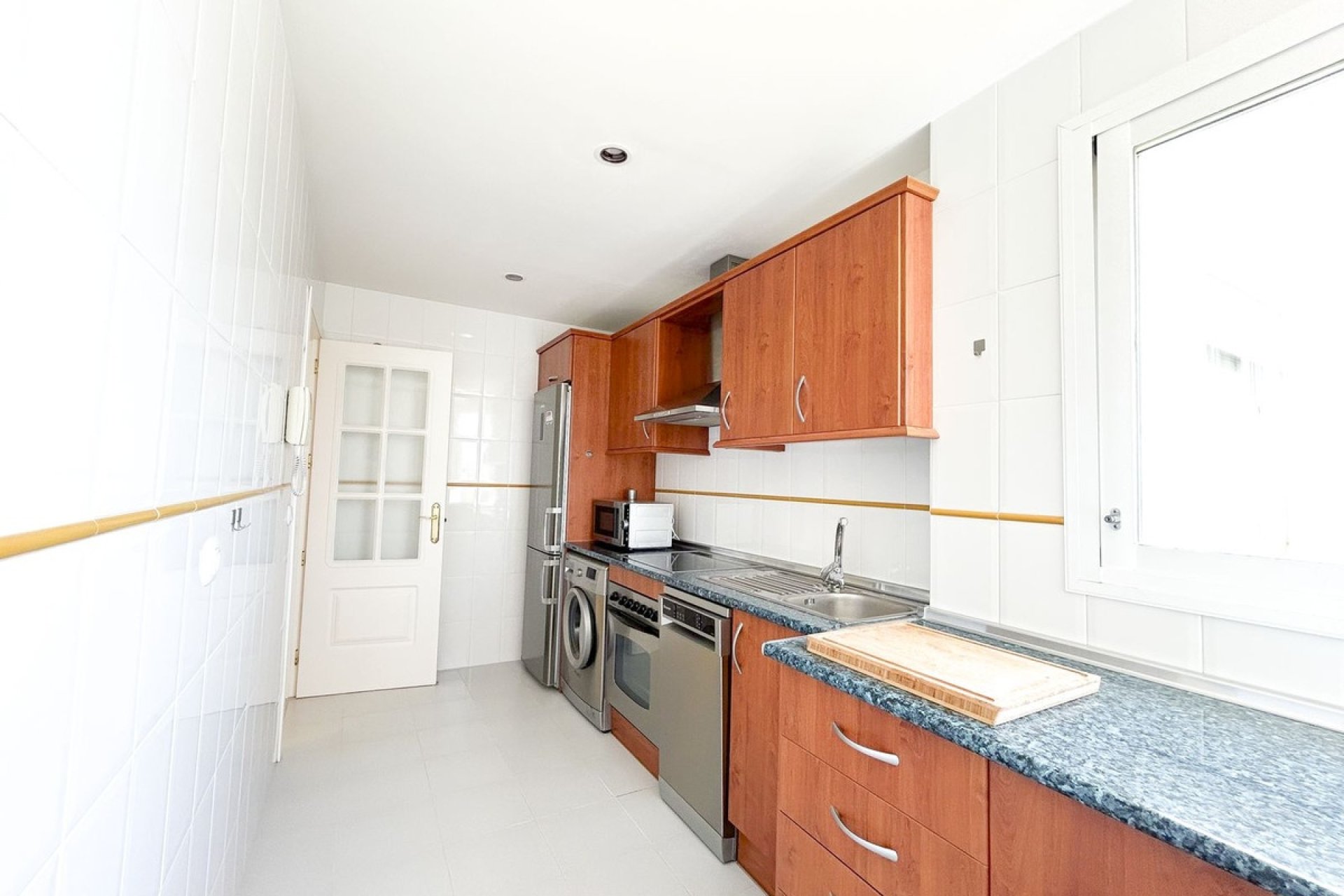 Herverkoop - Apartment -
Manilva - Inland