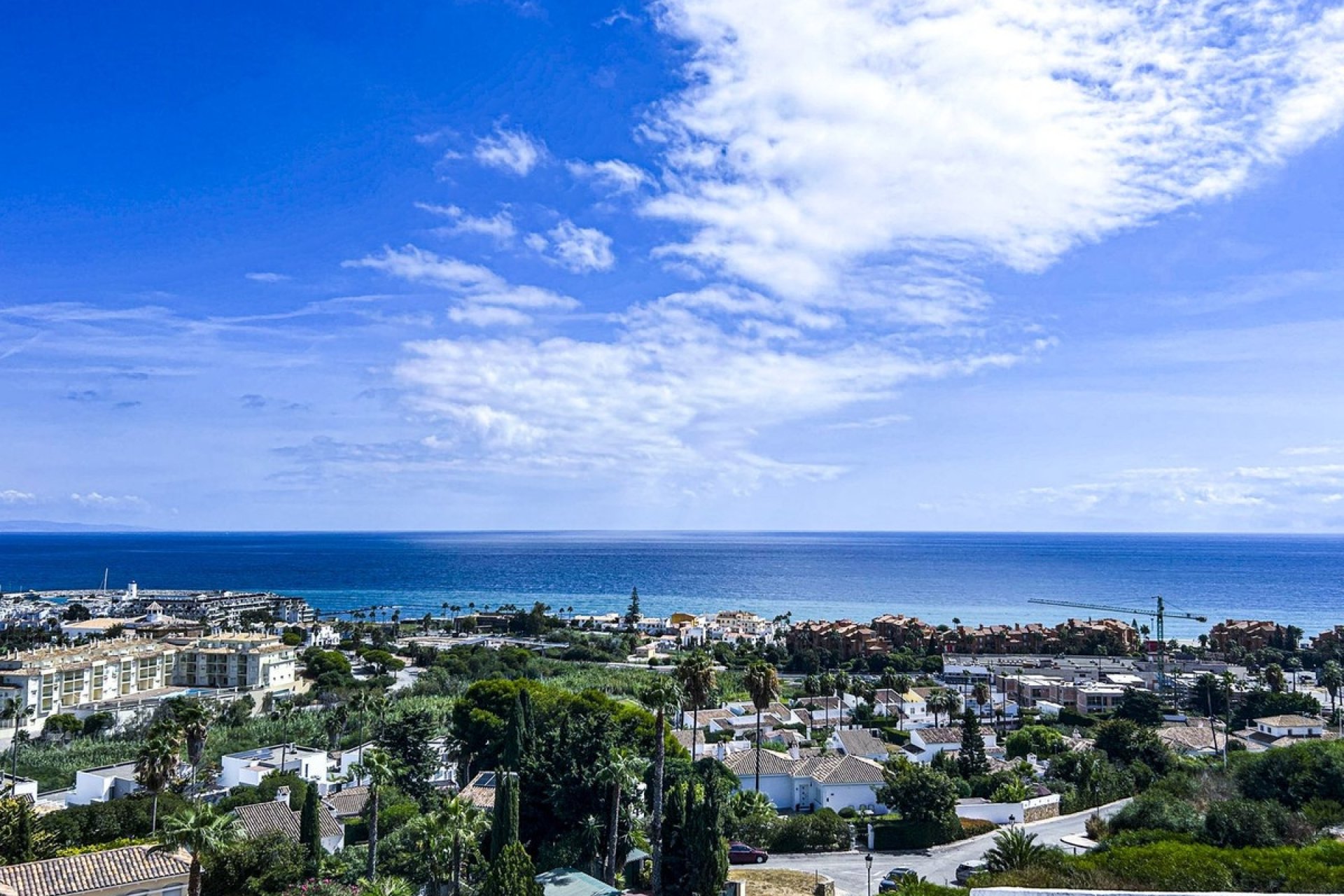 Herverkoop - Apartment -
Manilva - Inland