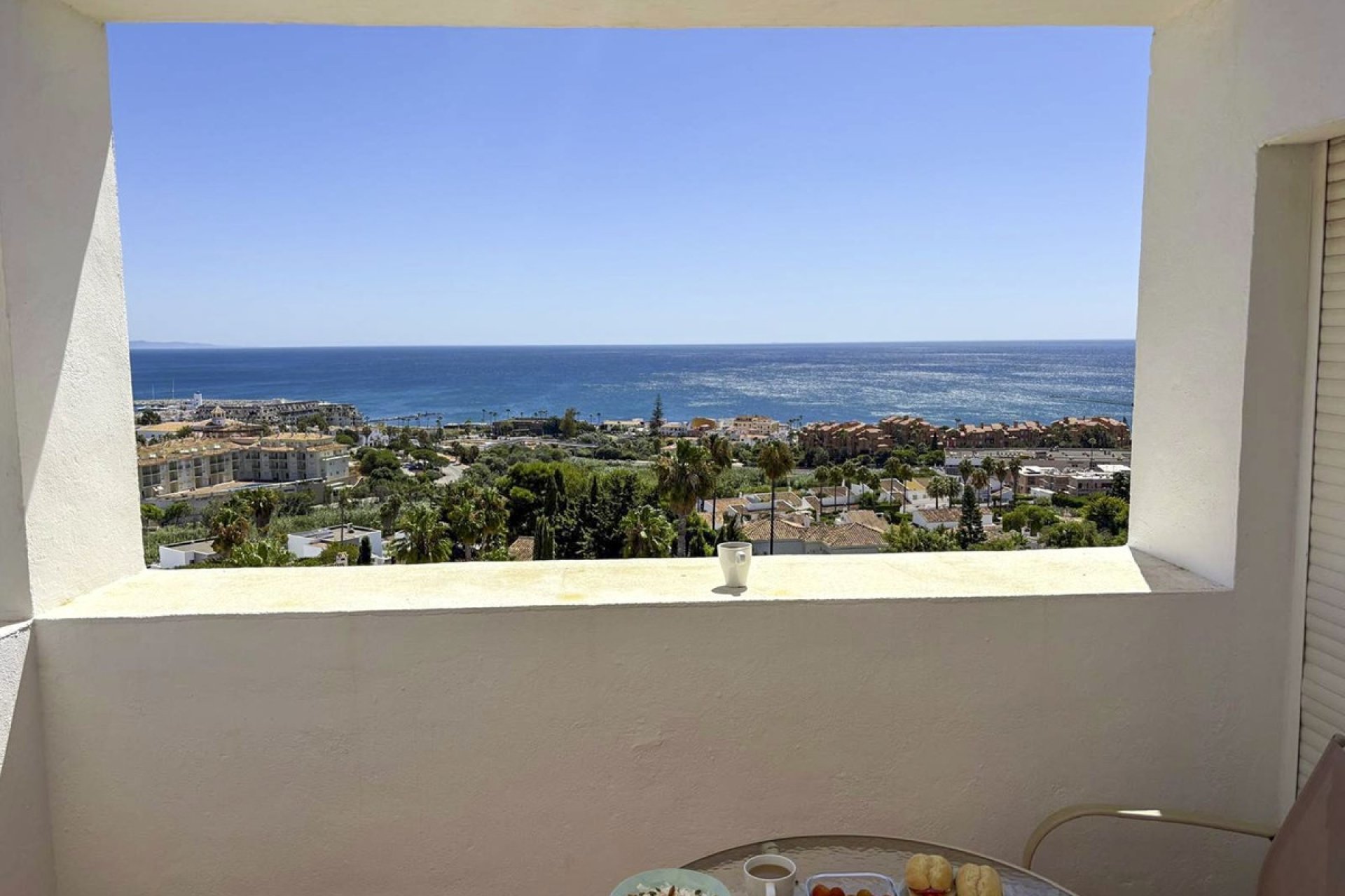 Herverkoop - Apartment -
Manilva - Inland
