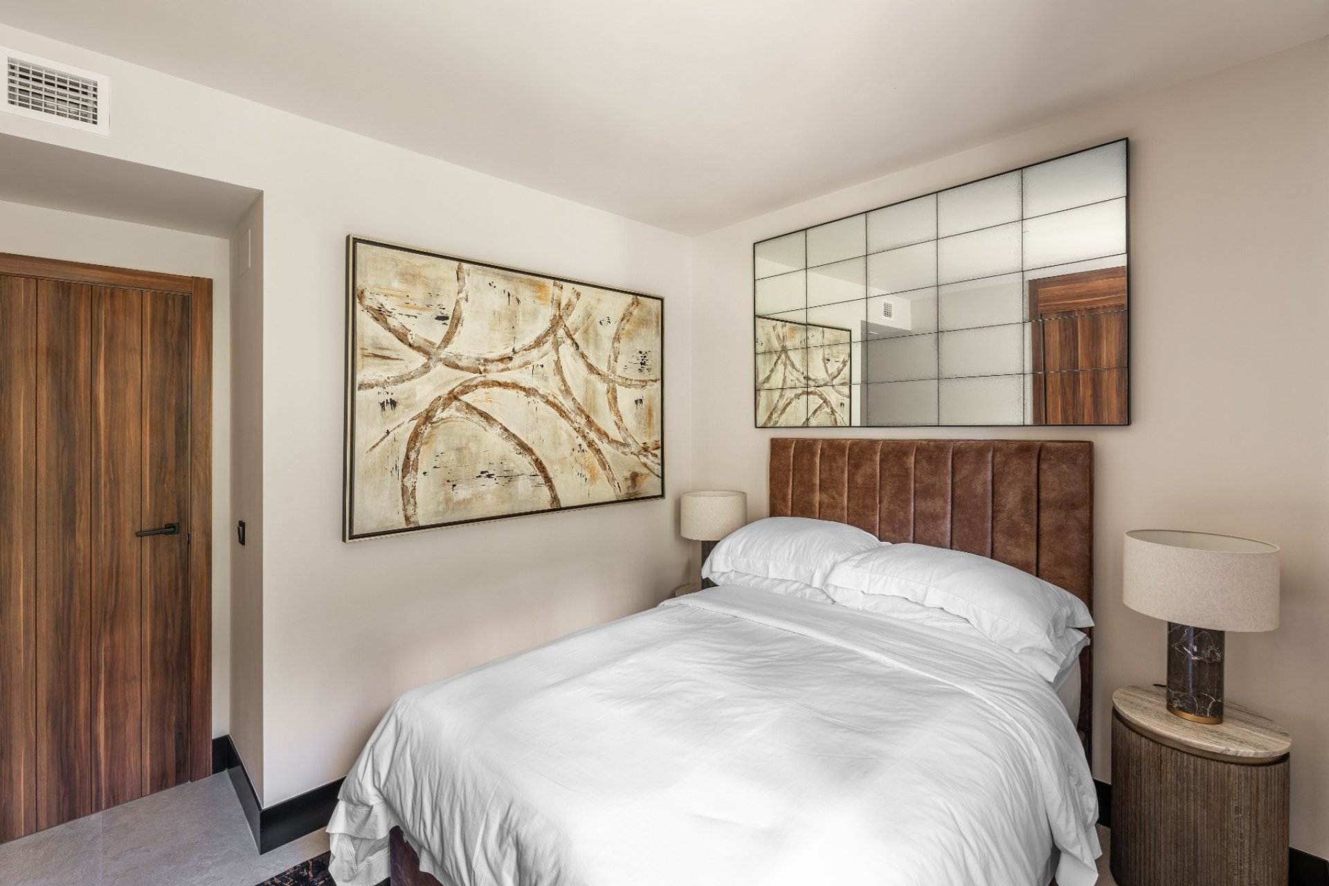 Herverkoop - Apartment -
Marbella - Nueva Andalucía