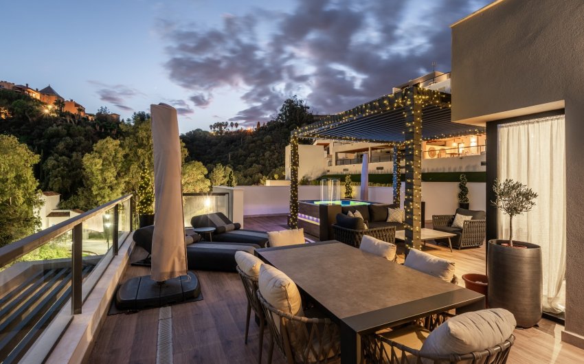 Herverkoop - Apartment -
Marbella - Nueva Andalucía