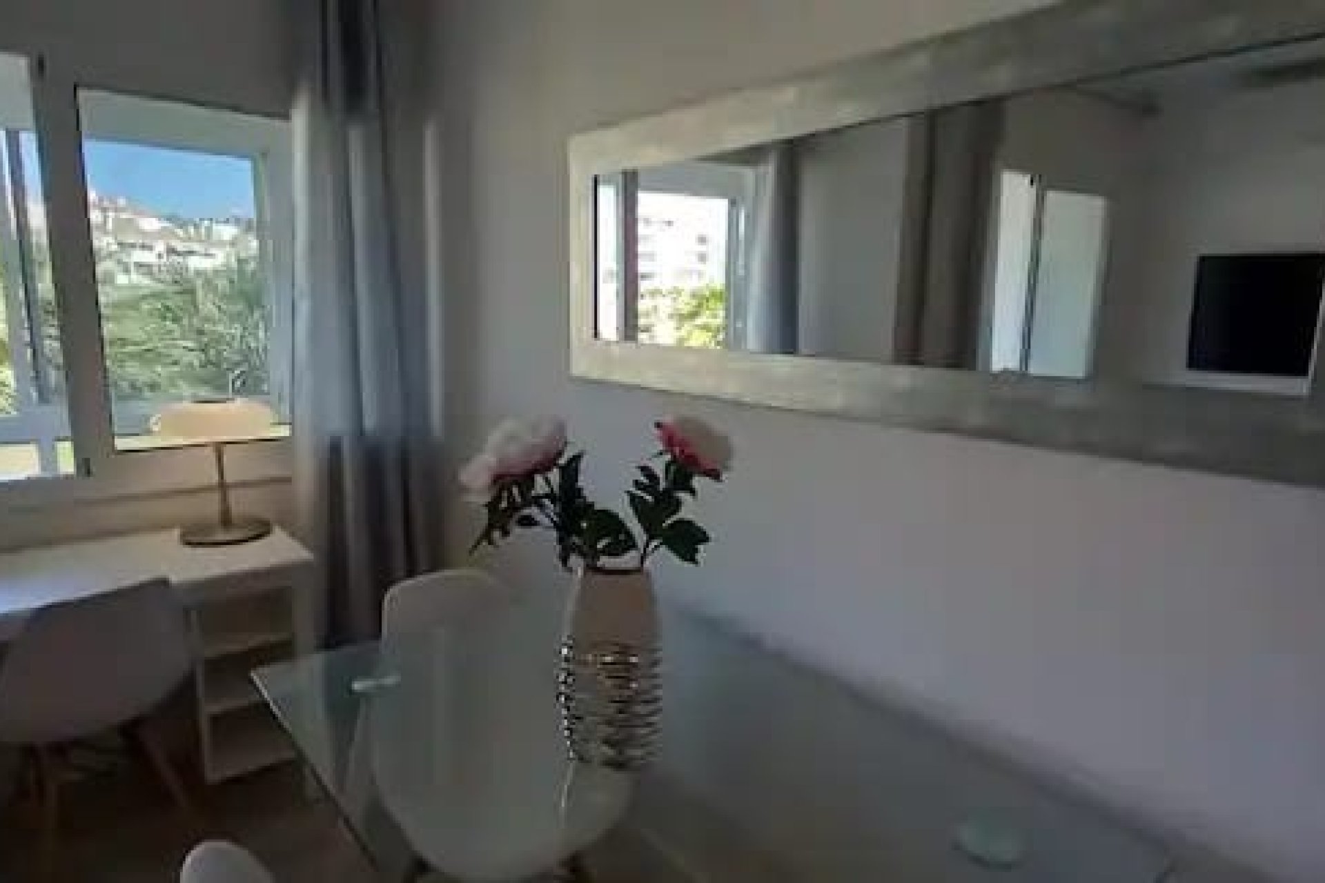 Herverkoop - Apartment -
Marbella - Nueva Andalucía