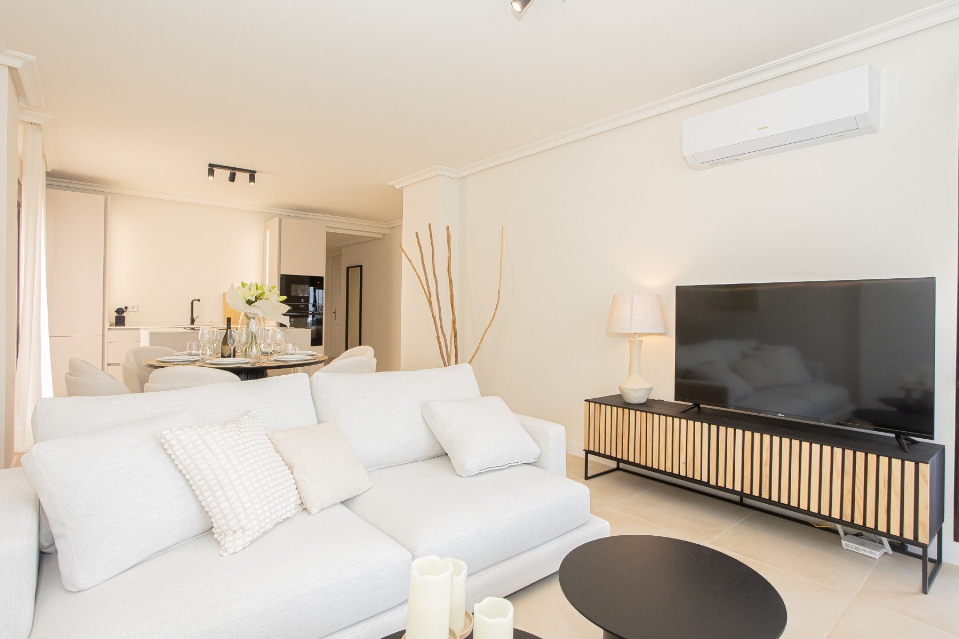 Herverkoop - Apartment -
Marbella - Nueva Andalucía