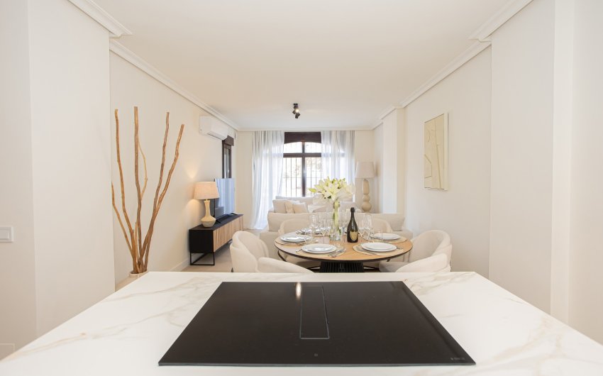 Herverkoop - Apartment -
Marbella - Nueva Andalucía