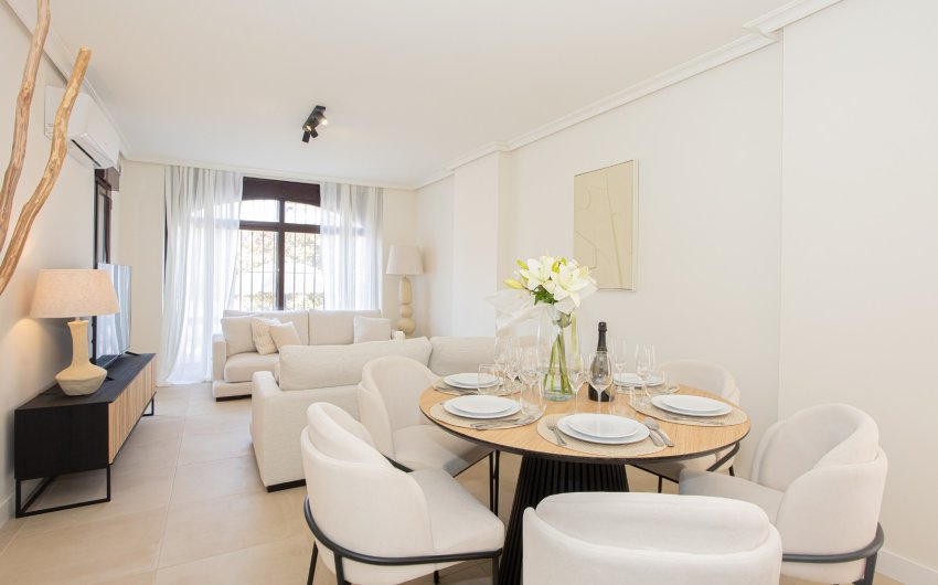 Herverkoop - Apartment -
Marbella - Nueva Andalucía