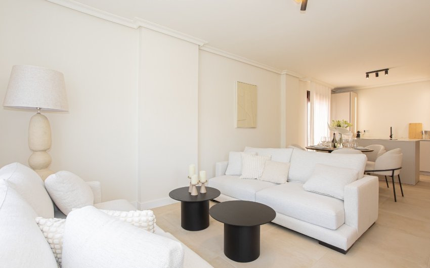 Herverkoop - Apartment -
Marbella - Nueva Andalucía