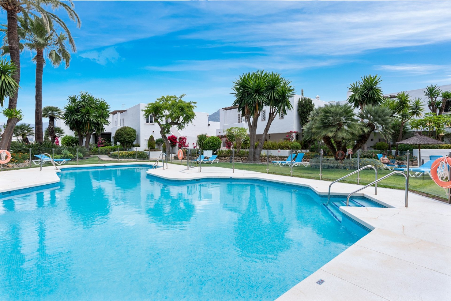 Herverkoop - Apartment -
Marbella - Nueva Andalucía