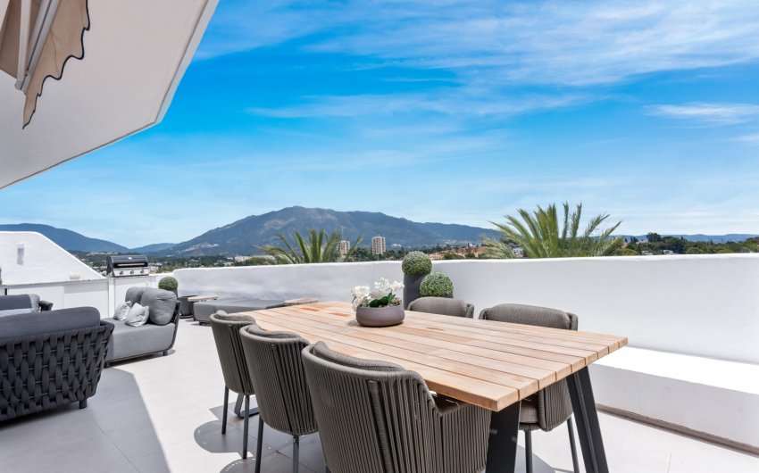 Herverkoop - Apartment -
Marbella - Nueva Andalucía