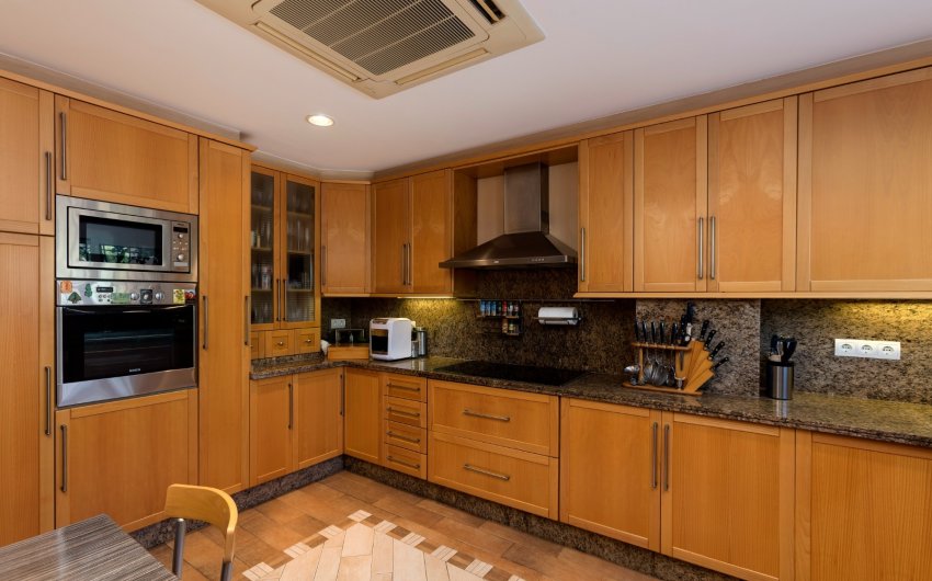 Herverkoop - Apartment -
Marbella - Nueva Andalucía