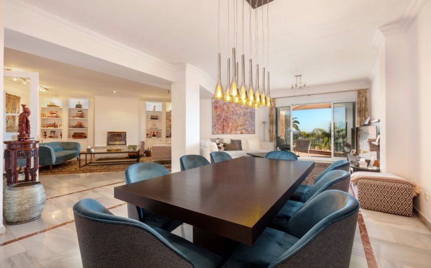 Herverkoop - Apartment -
Marbella - Nueva Andalucía