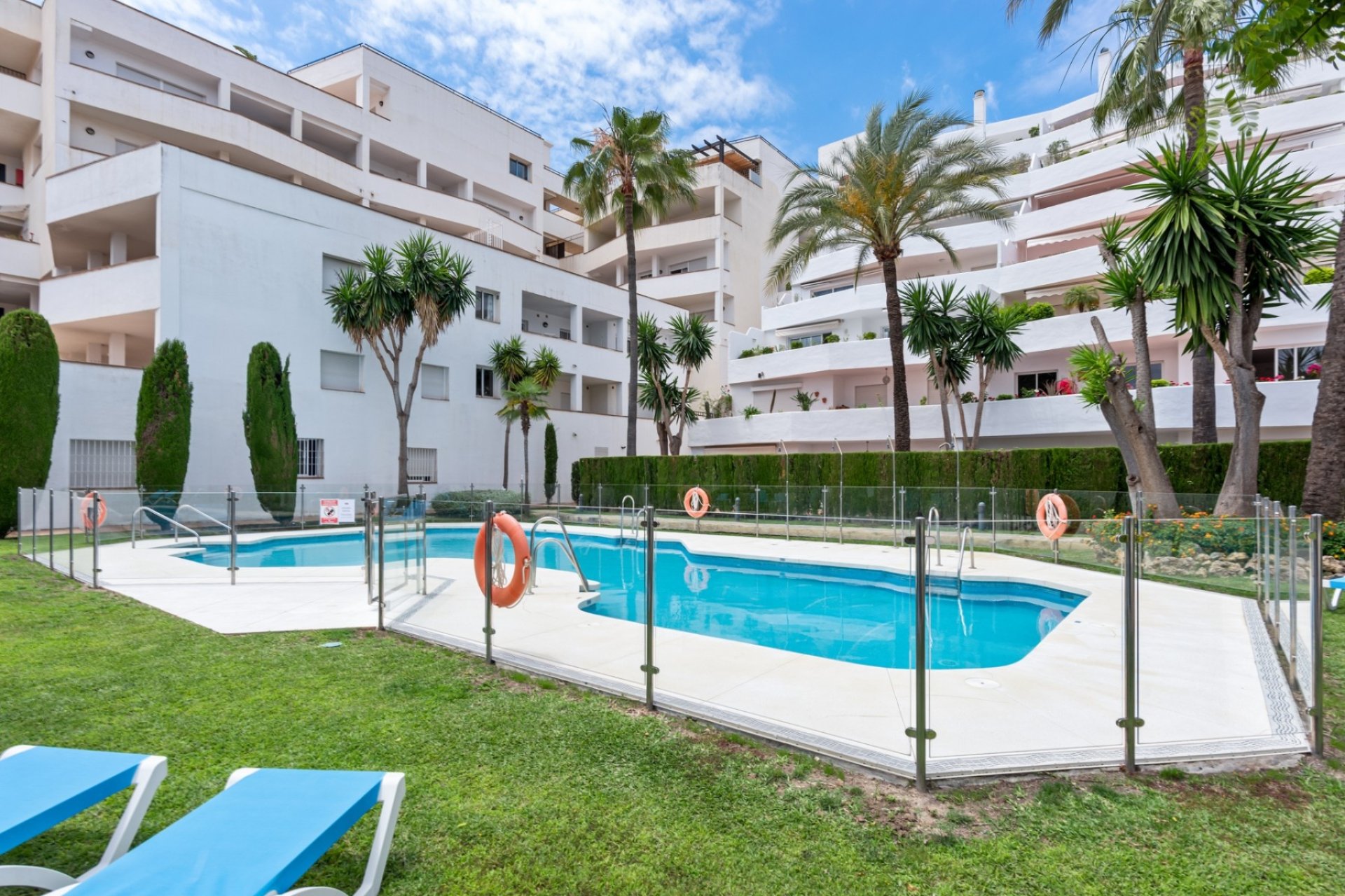 Herverkoop - Apartment -
Marbella - Nueva Andalucía