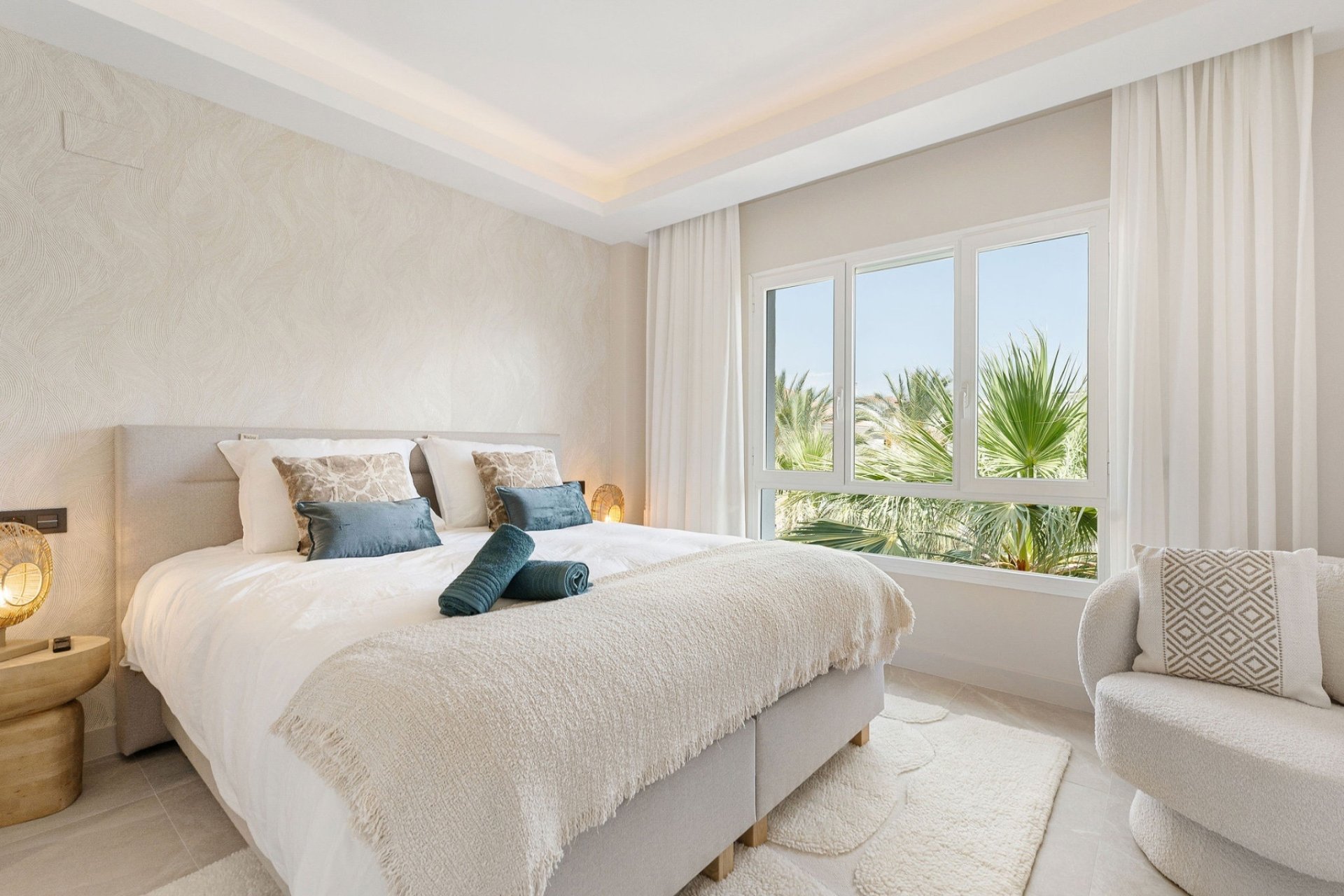Herverkoop - Apartment -
Marbella - Nueva Andalucía