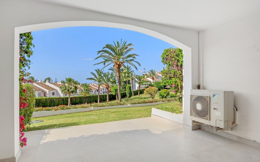 Herverkoop - Apartment -
Marbella - Nueva Andalucia