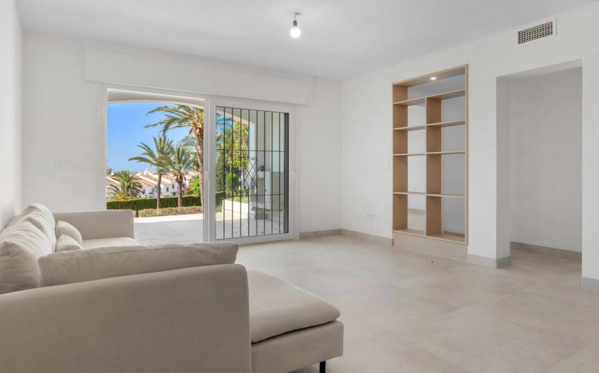 Herverkoop - Apartment -
Marbella - Nueva Andalucia