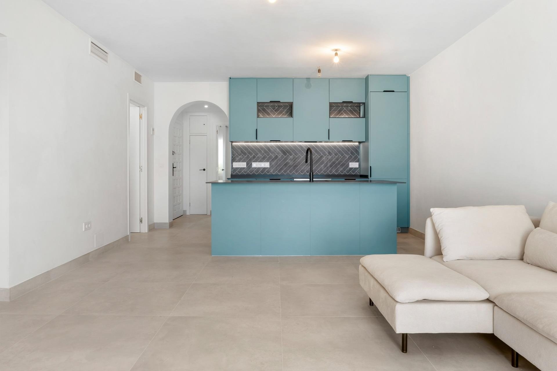 Herverkoop - Apartment -
Marbella - Nueva Andalucia