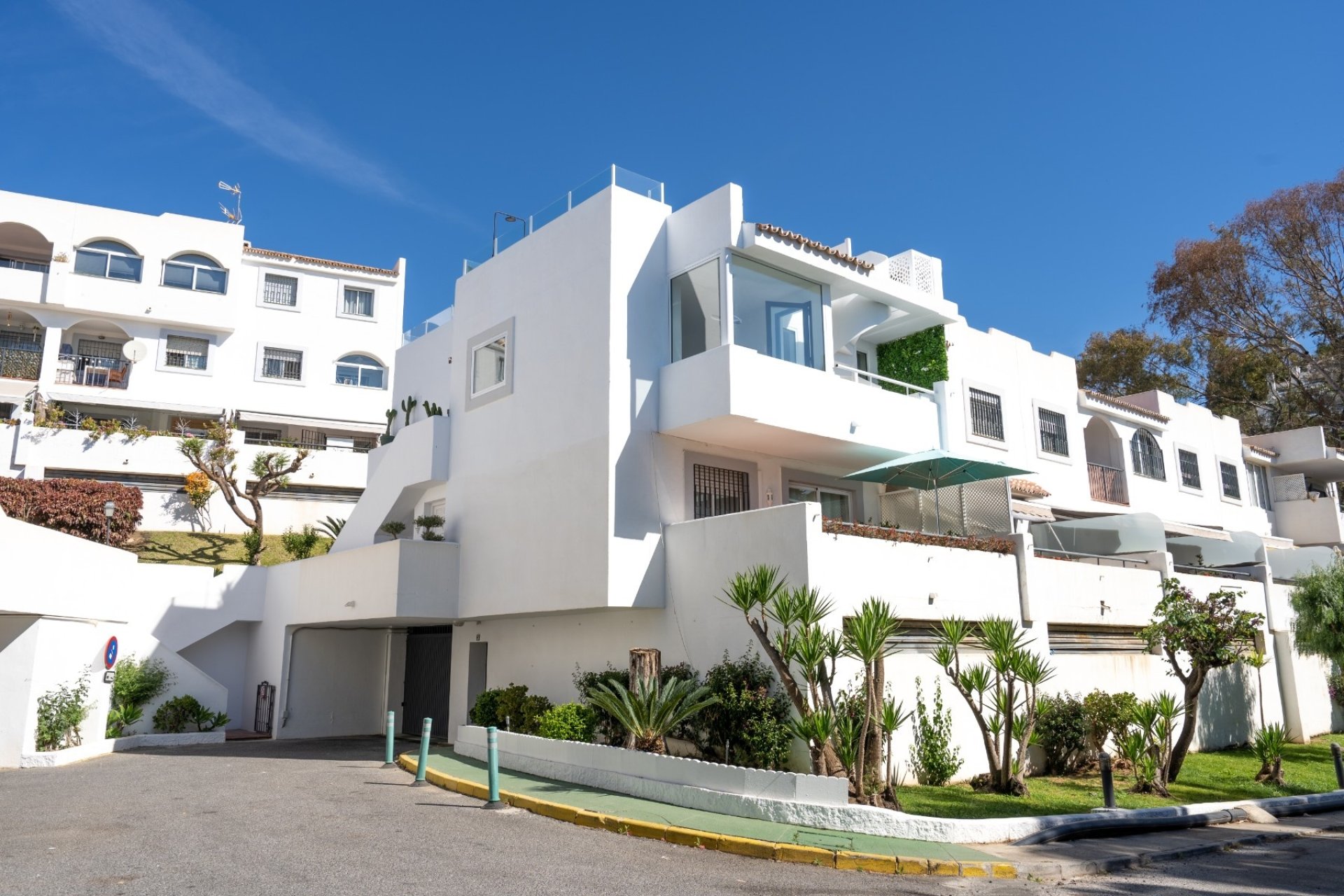 Herverkoop - Apartment -
Marbella - Nueva Andalucía