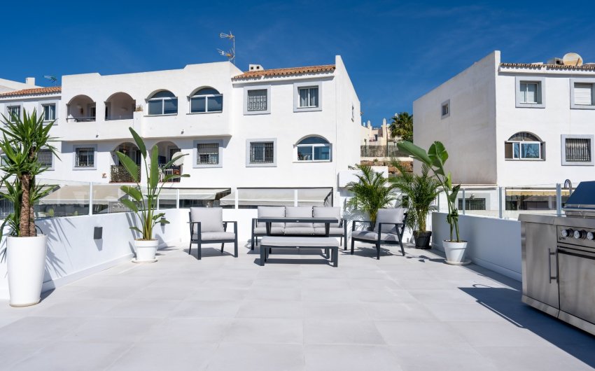 Herverkoop - Apartment -
Marbella - Nueva Andalucía