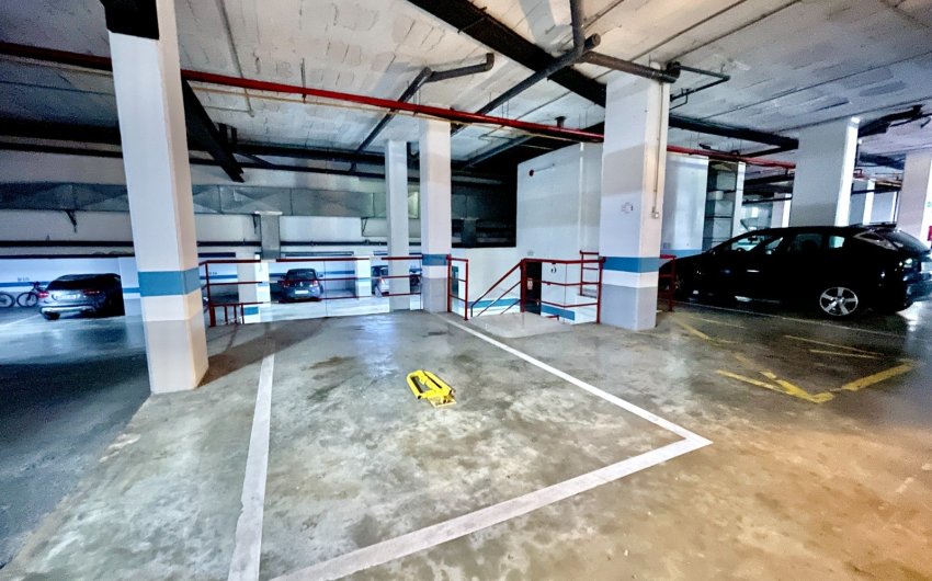 Herverkoop - Apartment -
Marbella - Puerto Banús