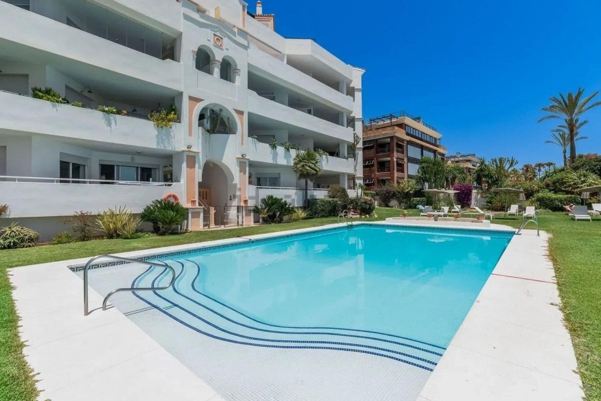 Herverkoop - Apartment -
Marbella - Puerto Banus