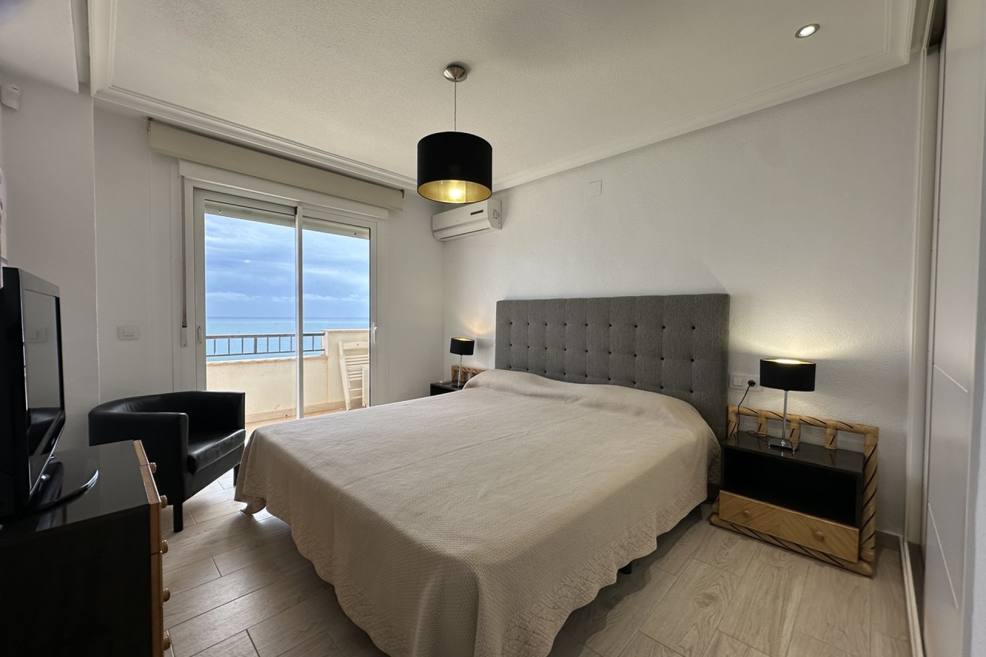 Herverkoop - Apartment -
Mil Palmeras - Costa Blanca