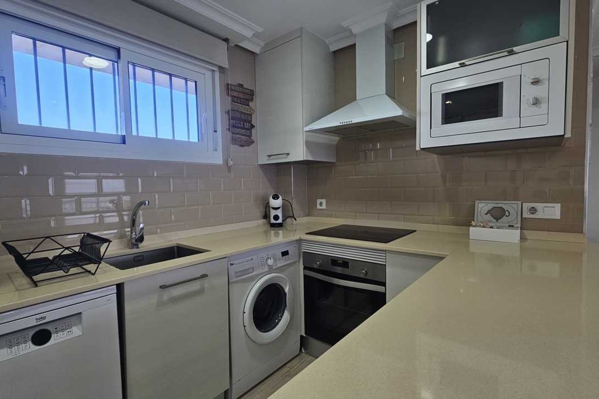 Herverkoop - Apartment -
Mil Palmeras - Costa Blanca