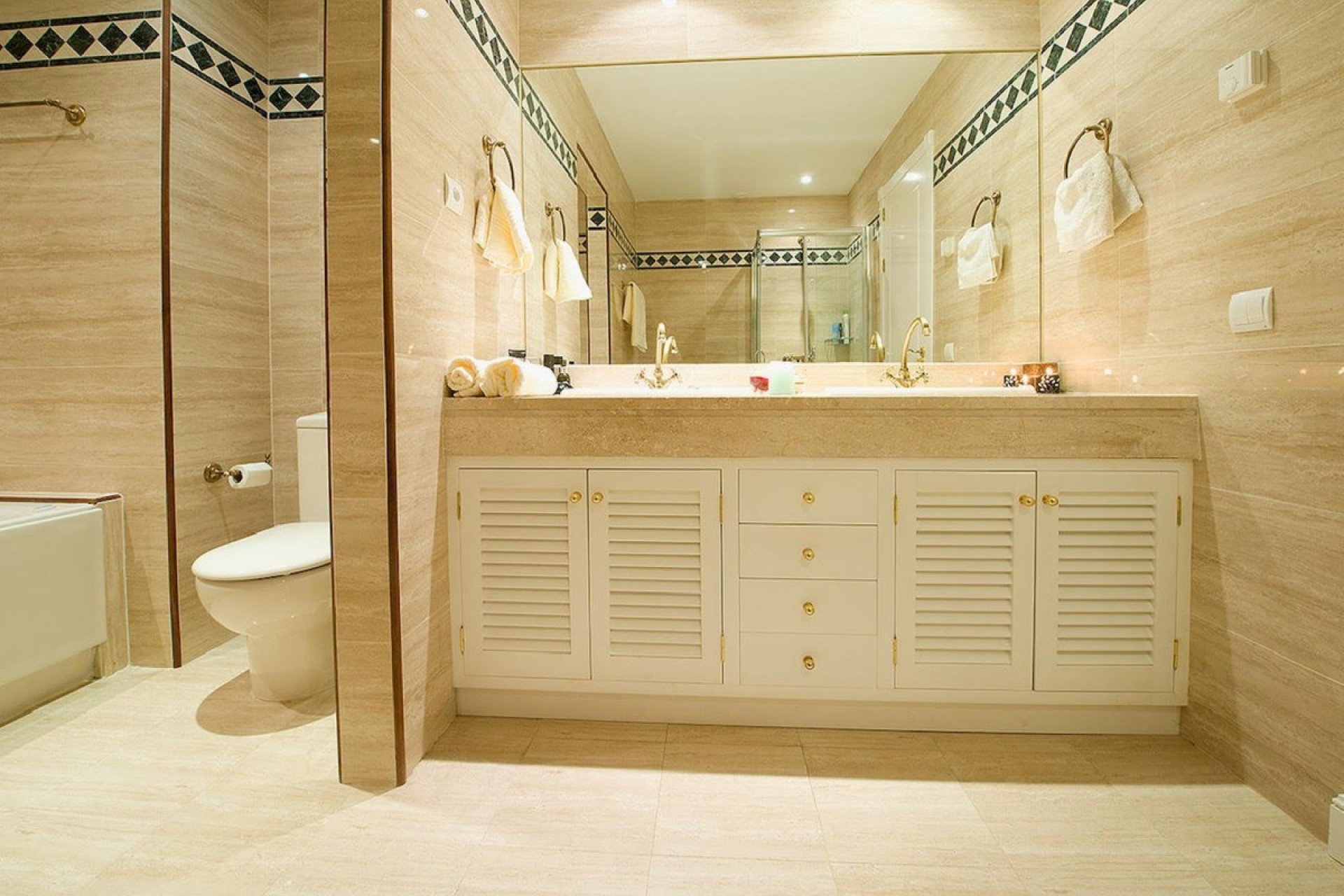 Herverkoop - Apartment -
Nueva Andalucía - Costa del Sol