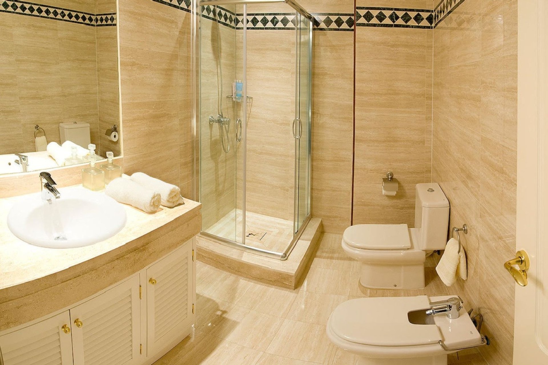 Herverkoop - Apartment -
Nueva Andalucía - Costa del Sol