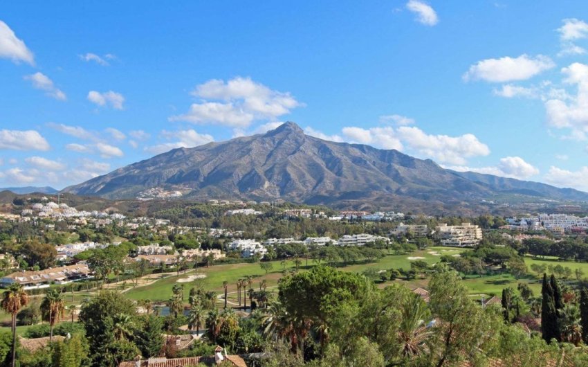 Herverkoop - Apartment -
Nueva Andalucía - Costa del Sol