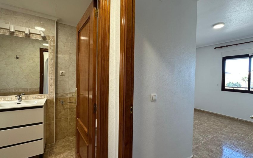 Herverkoop - Apartment -
Orihuela Costa - Campoamor