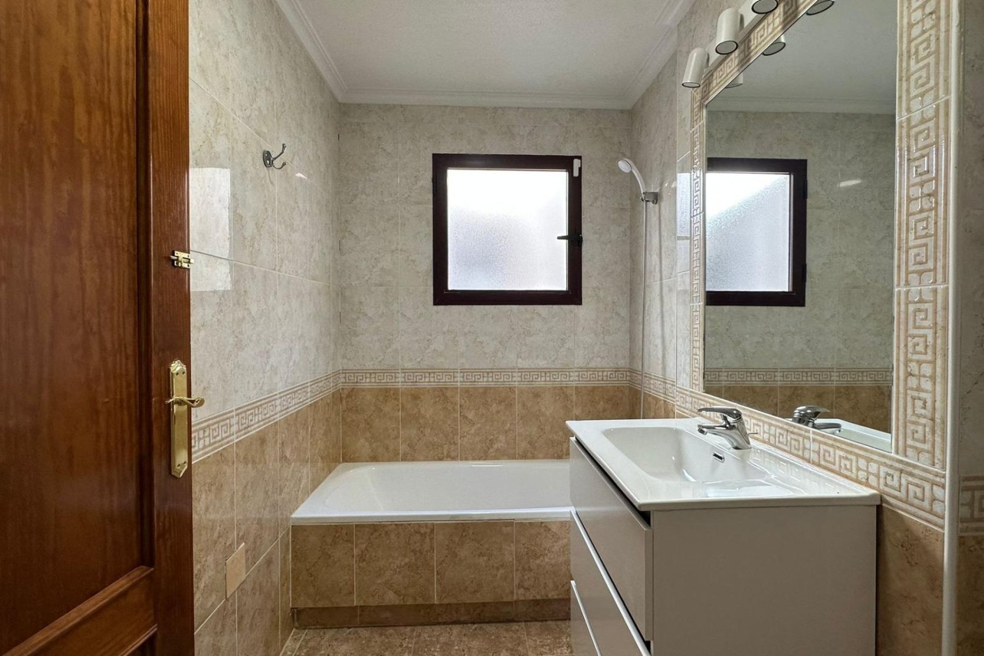 Herverkoop - Apartment -
Orihuela Costa - Campoamor