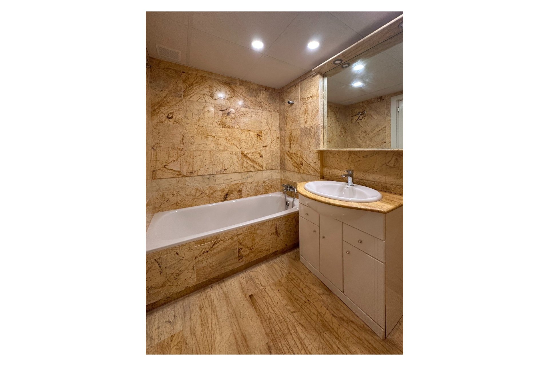 Herverkoop - Apartment -
Orihuela Costa - Costa Blanca