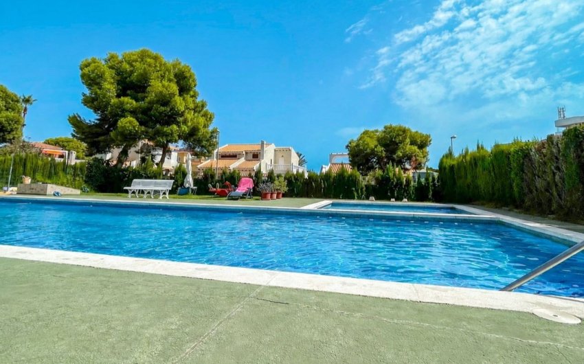 Herverkoop - Apartment -
Orihuela Costa - Costa Blanca