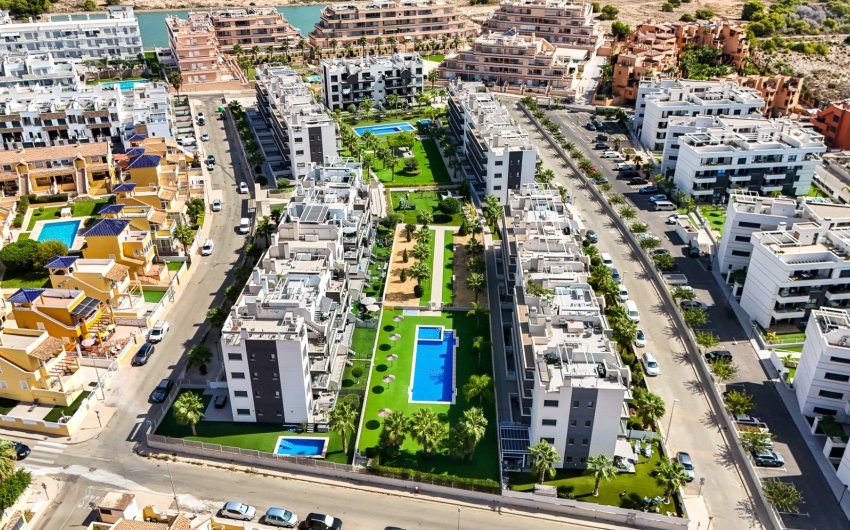 Herverkoop - Apartment -
Orihuela Costa - Costa Blanca