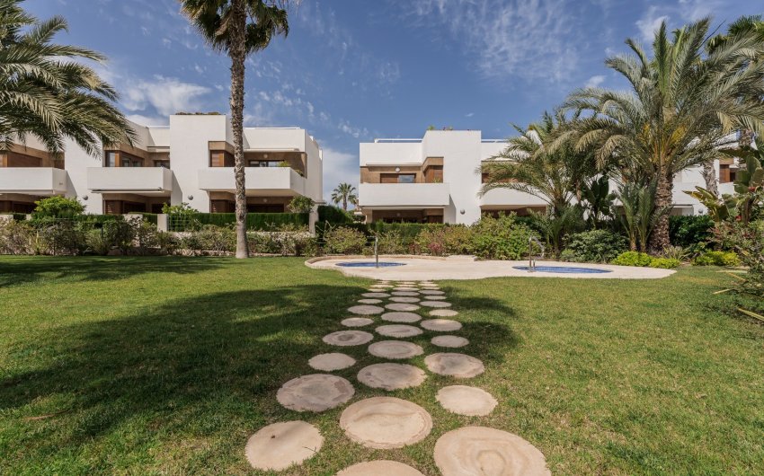 Herverkoop - Apartment -
Orihuela Costa - La Zenia