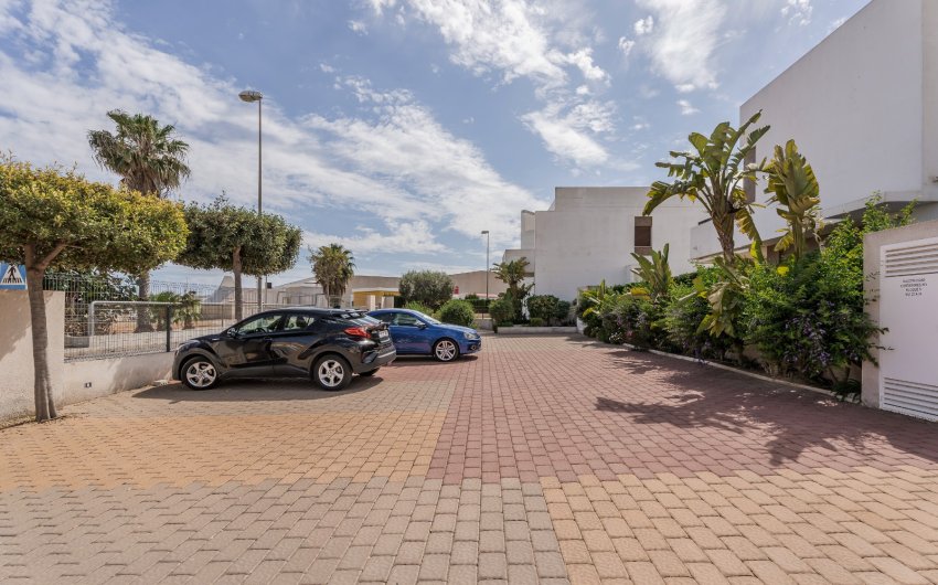Herverkoop - Apartment -
Orihuela Costa - La Zenia