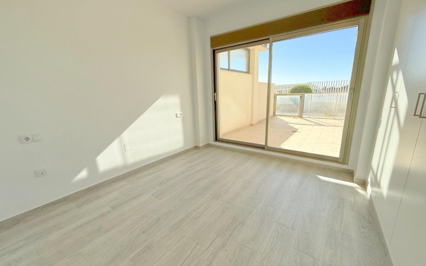 Herverkoop - Apartment -
Orihuela Costa - La Zenia
