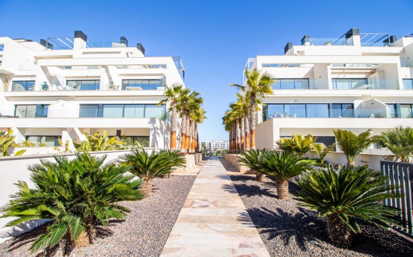 Herverkoop - Apartment -
Orihuela Costa - Las Colinas golf