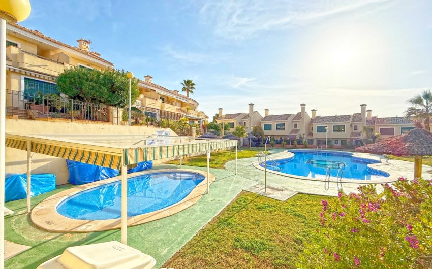 Herverkoop - Apartment -
Orihuela Costa - Lomas de Campoamor