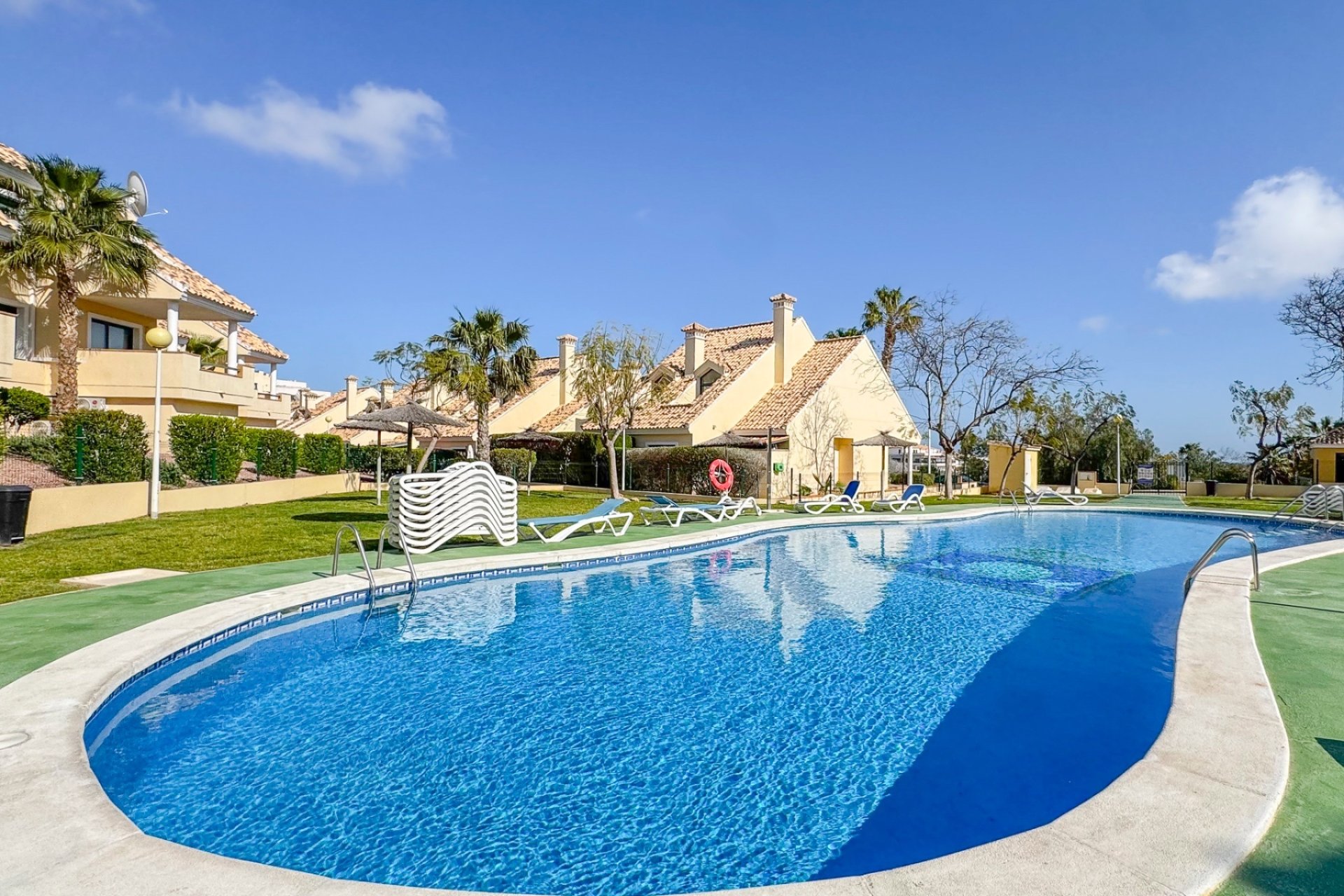 Herverkoop - Apartment -
Orihuela Costa - Lomas de Campoamor