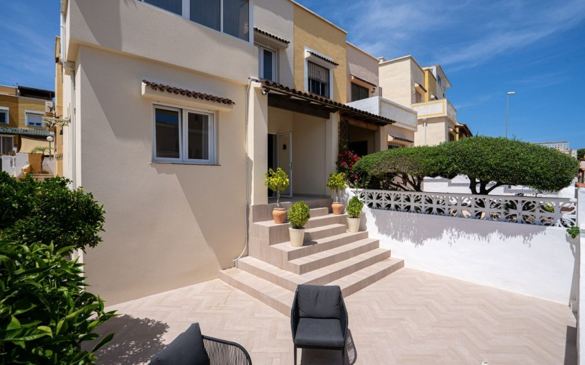 Herverkoop - Apartment -
Orihuela Costa - Los Altos