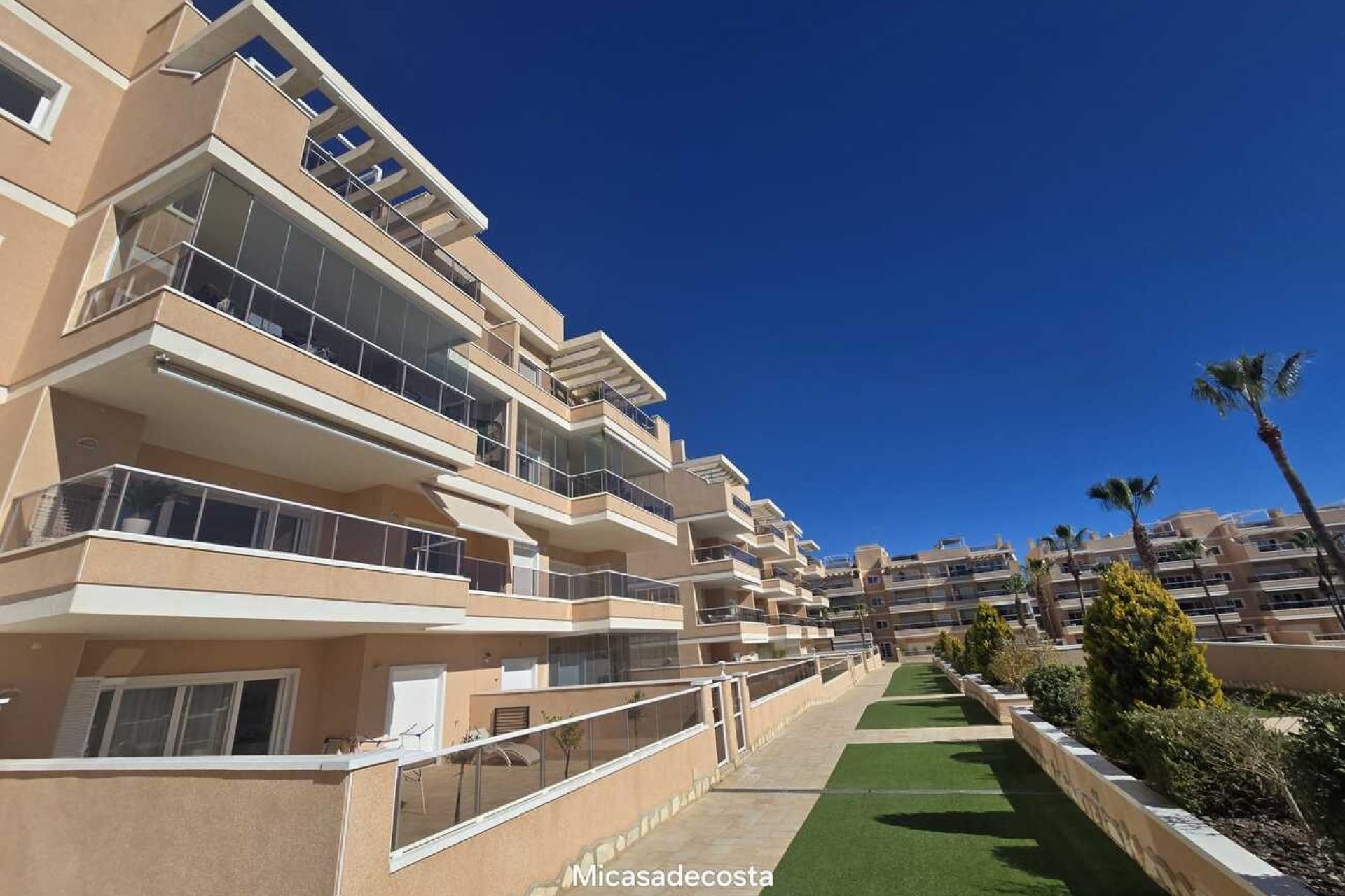 Herverkoop - Apartment -
Orihuela Costa - Los Dolses