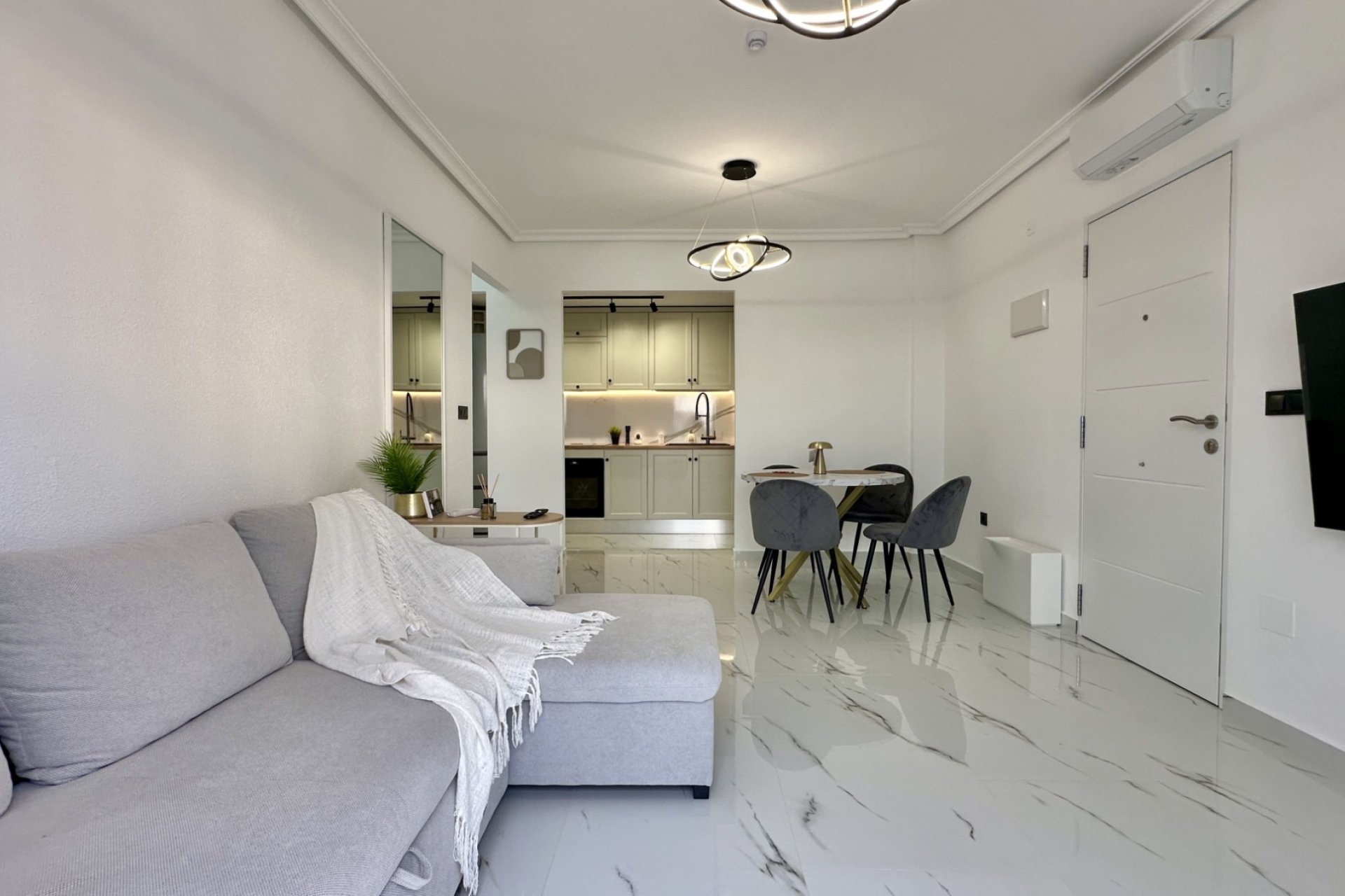 Herverkoop - Apartment -
Orihuela Costa - Playa Flamenca