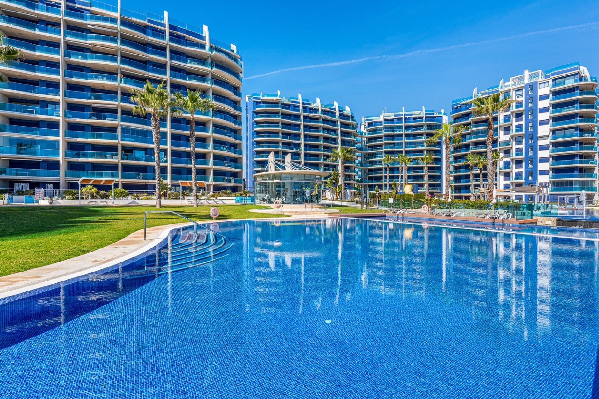 Herverkoop - Apartment -
Orihuela Costa - Punta Prima