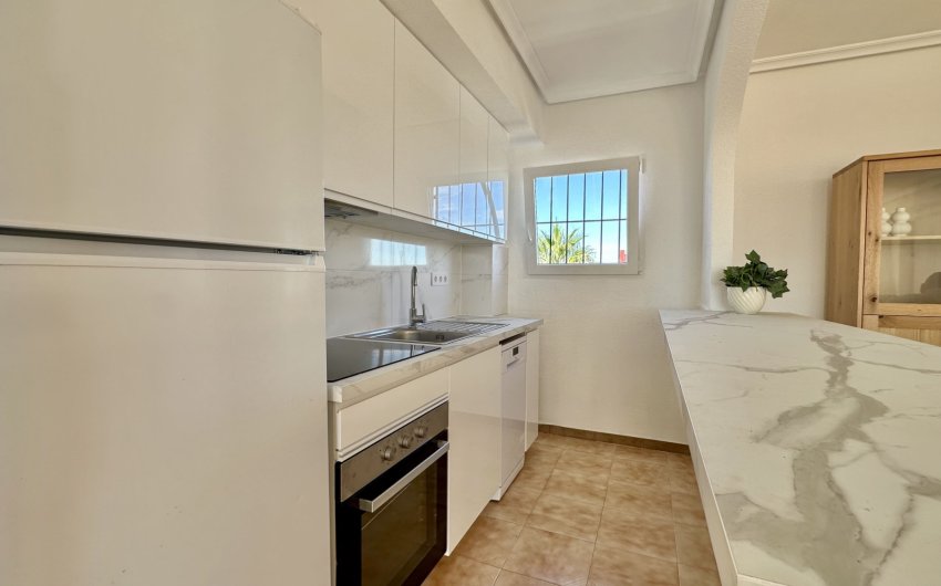 Herverkoop - Apartment -
Orihuela Costa - Punta Prima