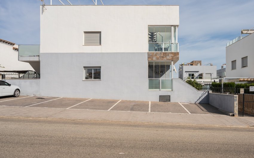 Herverkoop - Apartment -
Orihuela Costa - Punta Prima