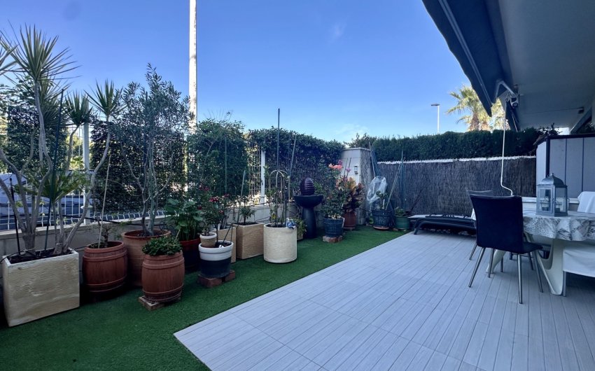 Herverkoop - Apartment -
Orihuela Costa - Punta Prima