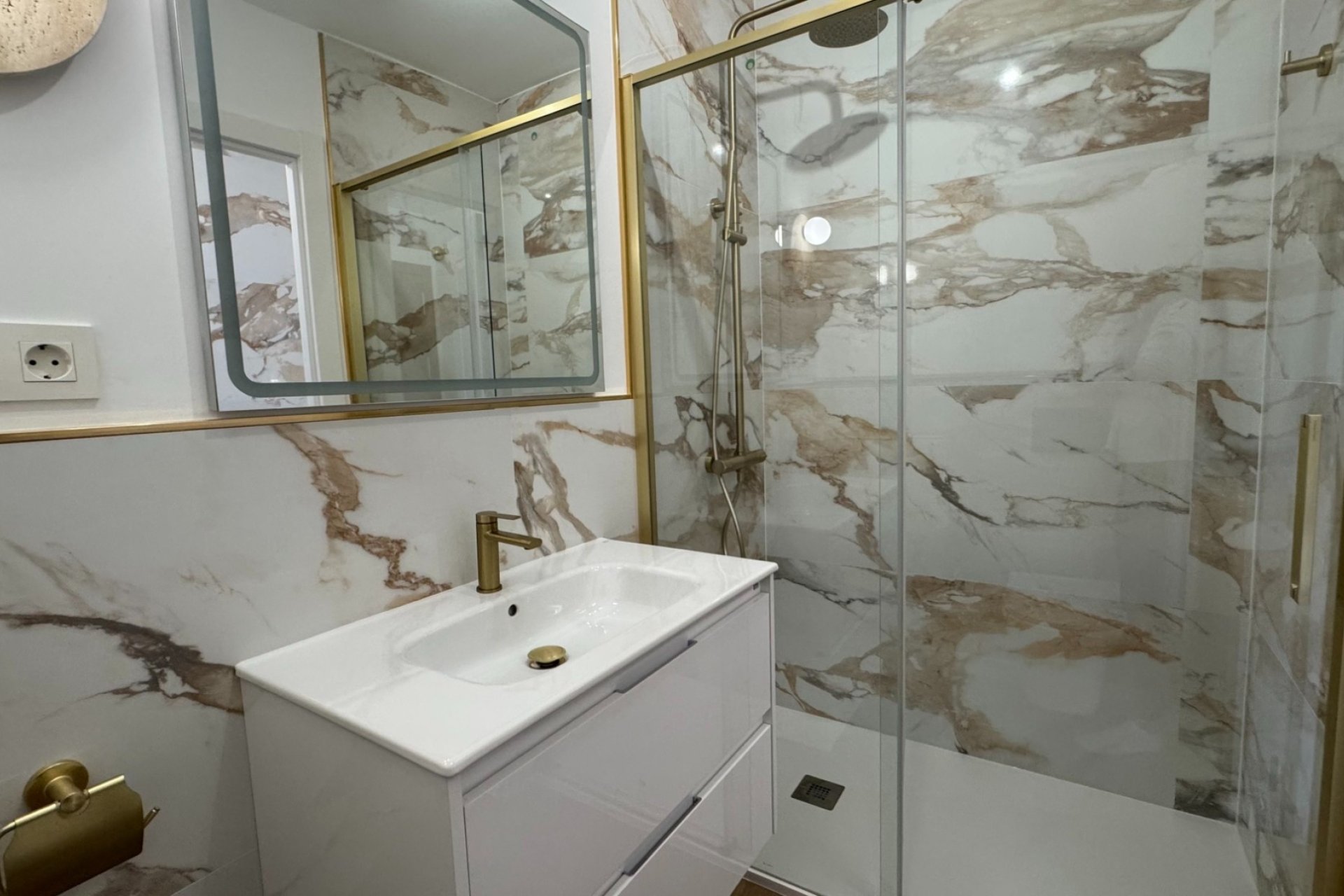 Herverkoop - Apartment -
Orihuela Costa - Punta Prima