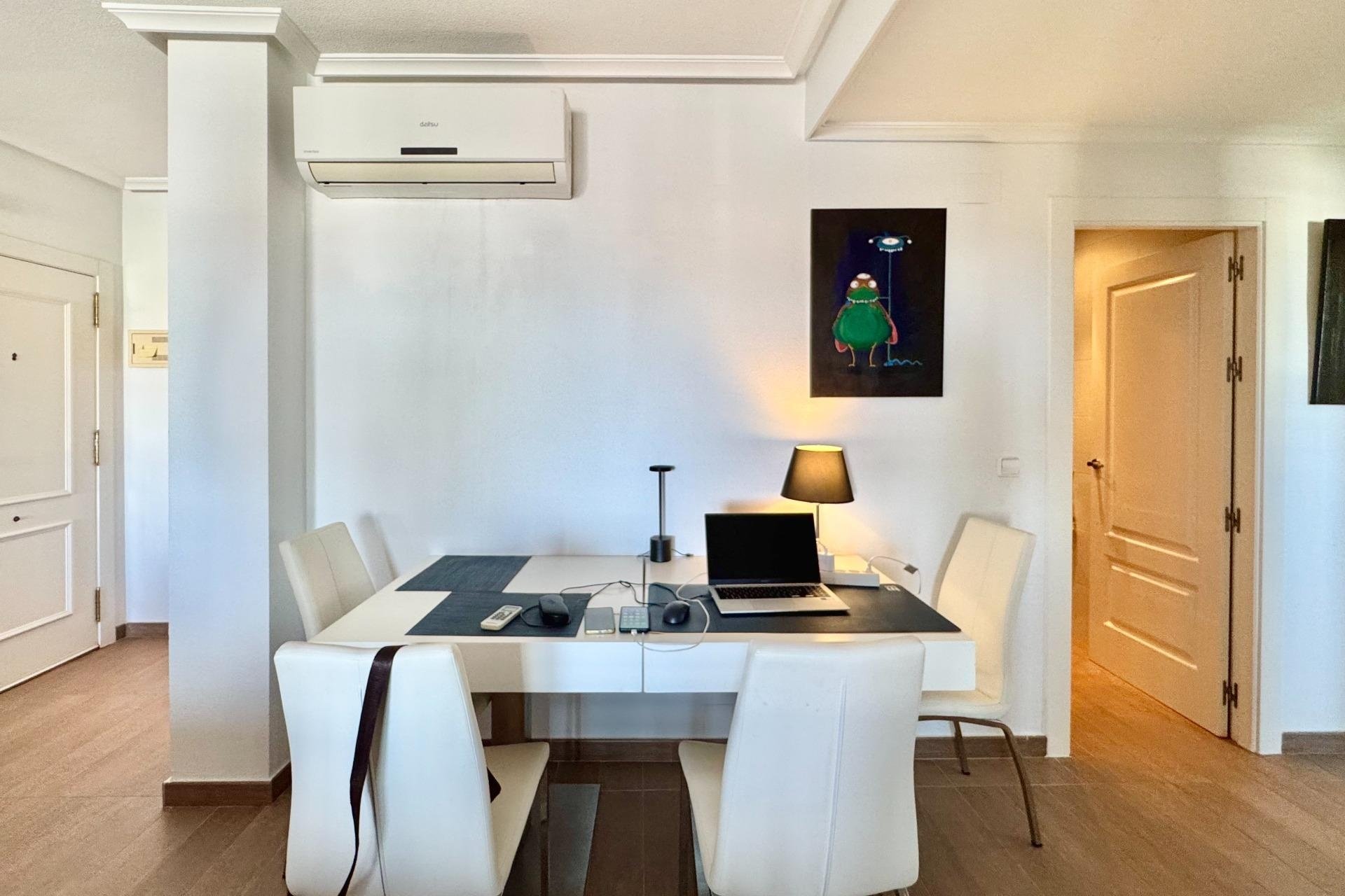 Herverkoop - Apartment -
Orihuela Costa - Villamartín-las Filipinas