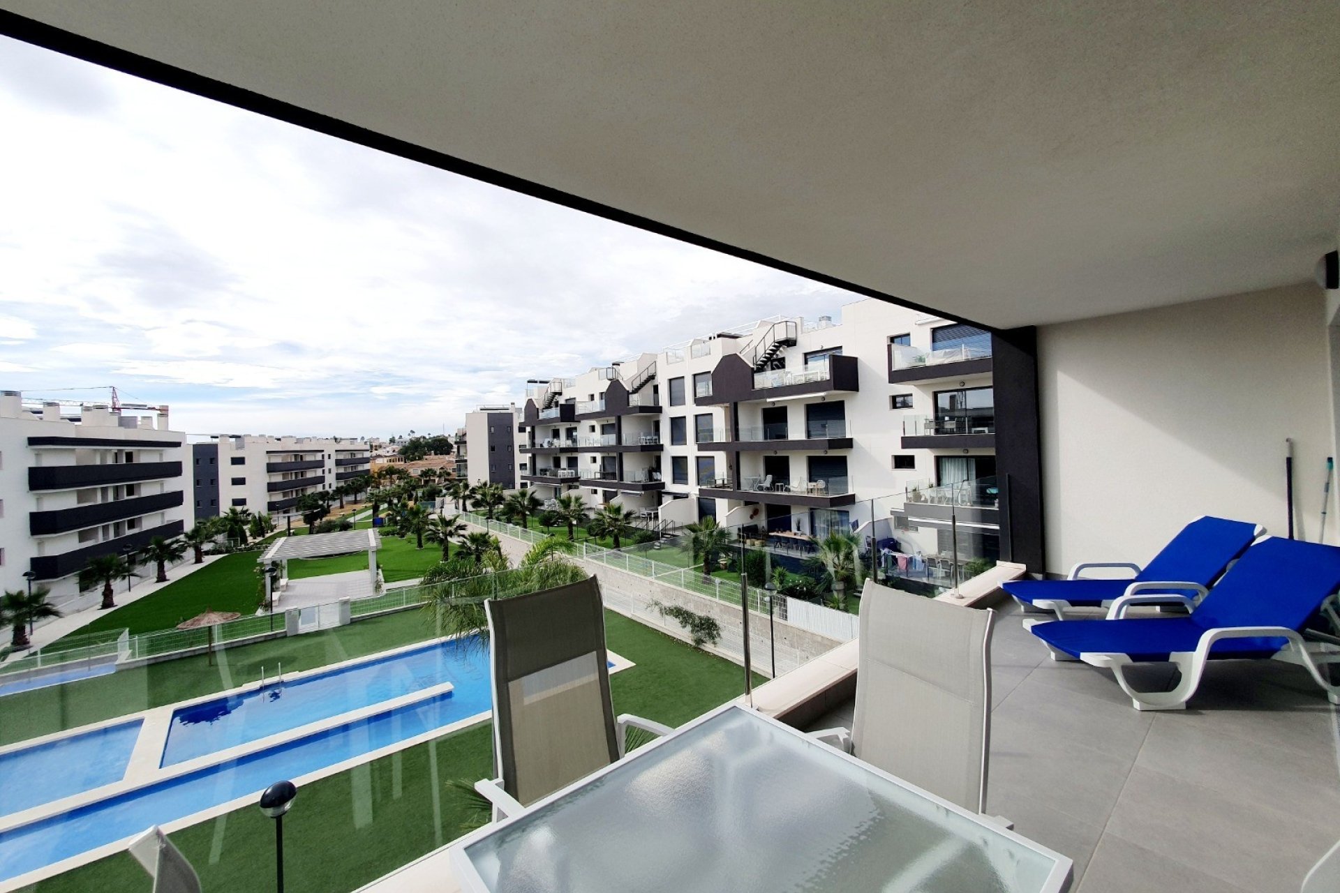 Herverkoop - Apartment -
Orihuela Costa - Villamartín